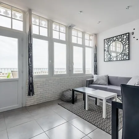 En Front De Avec Terrasse Et Vue * Arromanches-les-Bains